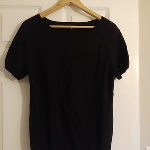 Black tee